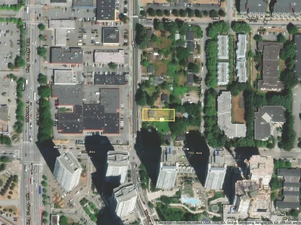 10024 Whalley Blvd, Surrey, BC V3T 4E9