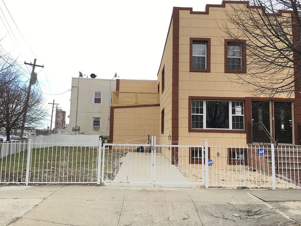 1st image of 17764 106th Ave #02