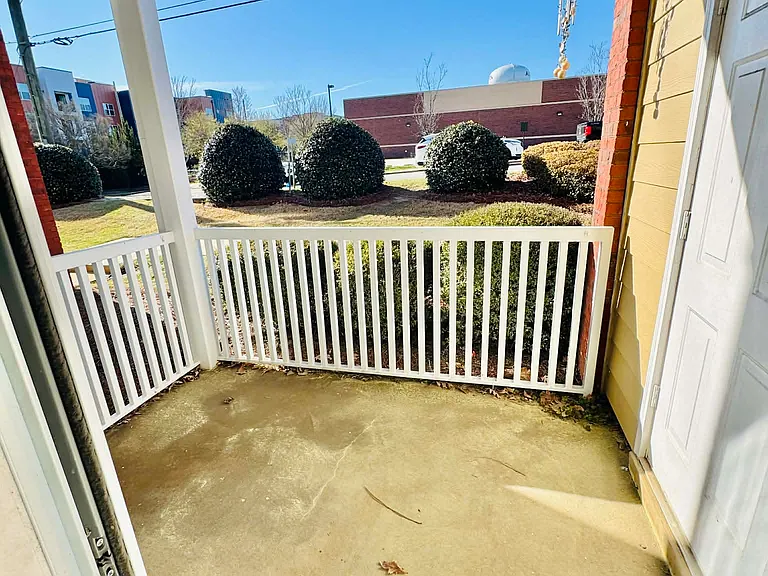 340 N Donahue Dr #A103 — Photo 10