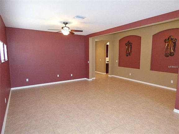 3rd image of 428 York Dale Dr