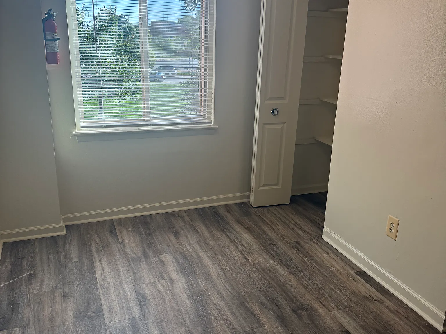 2 bed, 850 sqft, $1,319 — Photo 2
