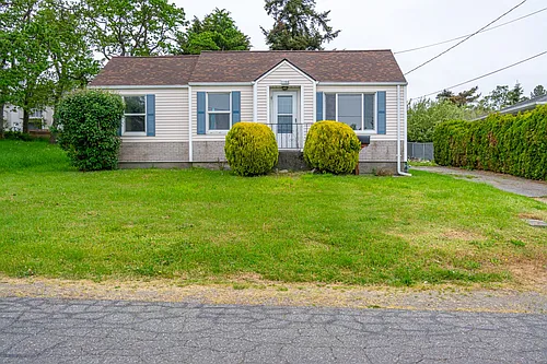 1190 SE 9th Ave Photo 1