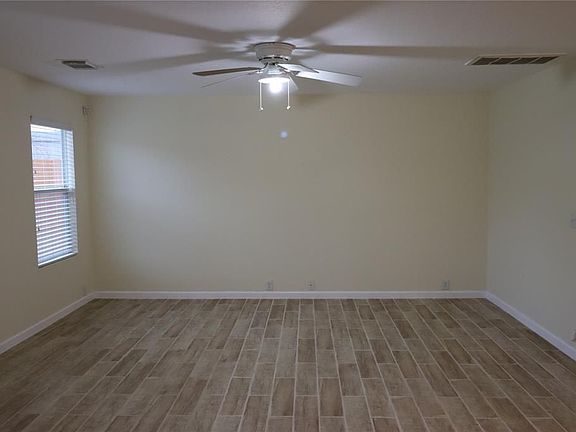 5th image of 3319 Dartmouth Field Ln