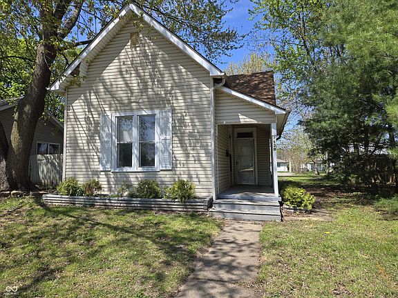 2nd image of 1120 W 4th St