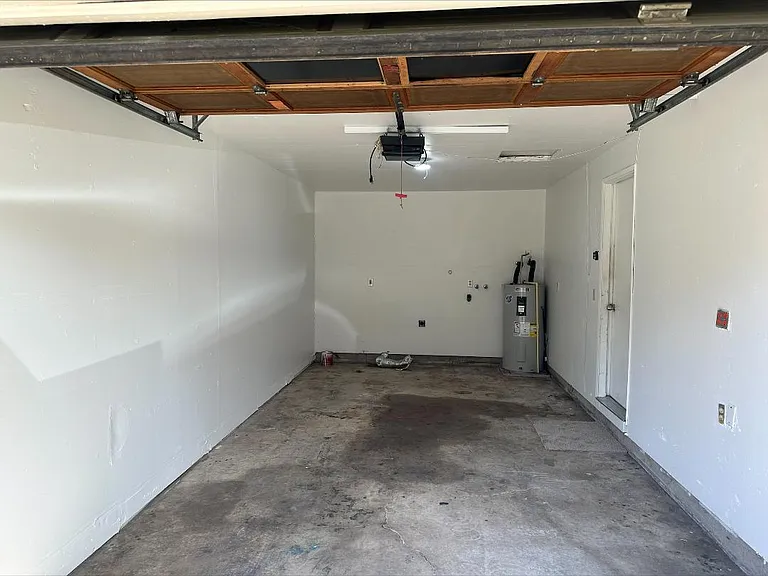 1305 NE 143rd Ave — Photo 12