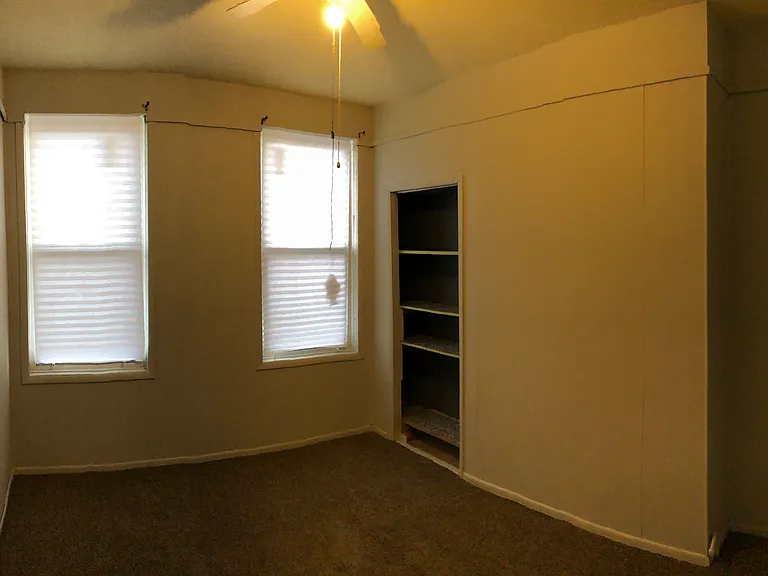 43 1/2 St — Photo 5