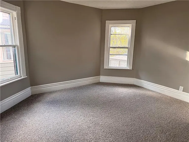 809 Linden St — Photo 10