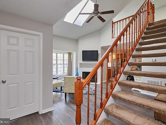 2nd image of 12102 Greenwood Ct APT 160
