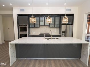 331 Fairview Rd, Thousand Oaks, CA 91361