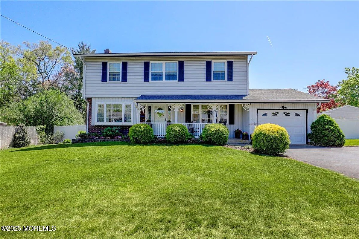 31 Vermont Avenue photo 1