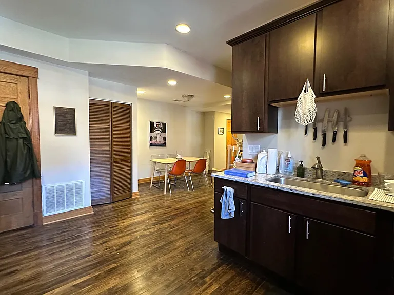 2649 N Sacramento Ave #1 — Photo 19