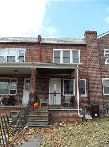 2nd image of 105 S Scott St
