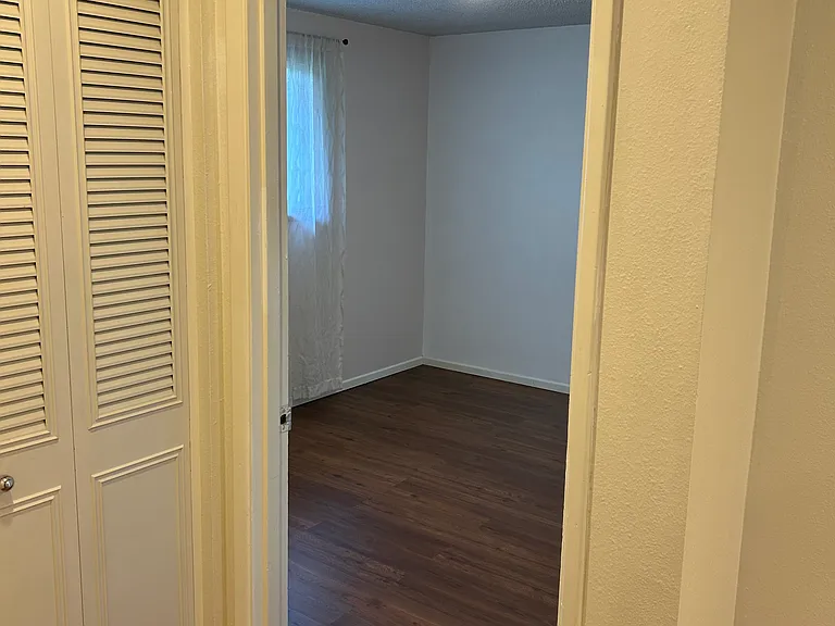 1665 Lorane Hwy — Photo 5