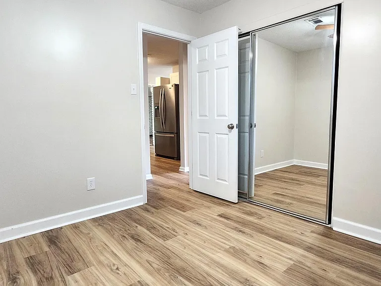 1917 Stuart Ave — Photo 15