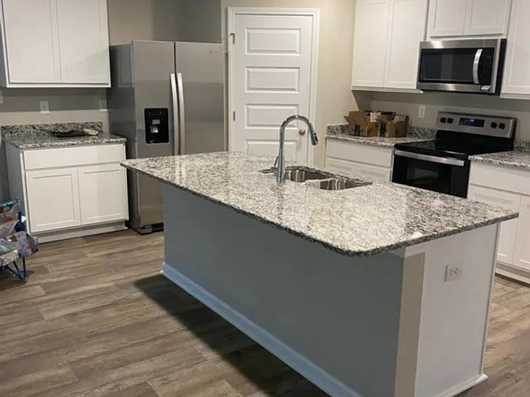 23396 Shadowridge Dr — Photo 2