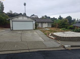1020 Sandpoint Dr, Rodeo, CA 94572
