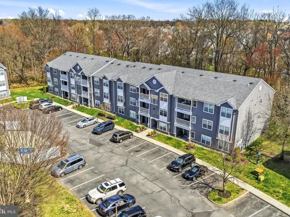 155 Natalie Rd, Delran, NJ 08075