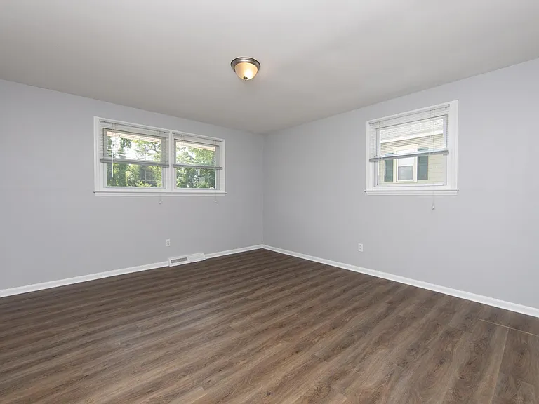 299 Locust Ave #1 — Photo 9