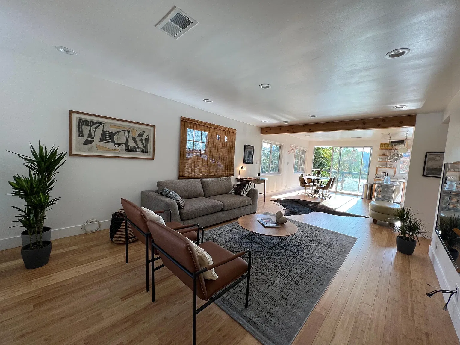 4844 Lynn St — Photo 2