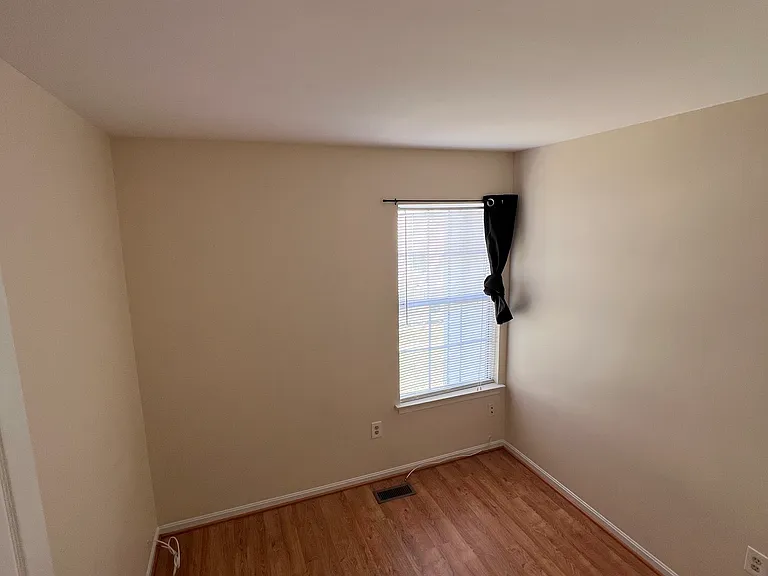 1412 Nestlewood Ct — Photo 18