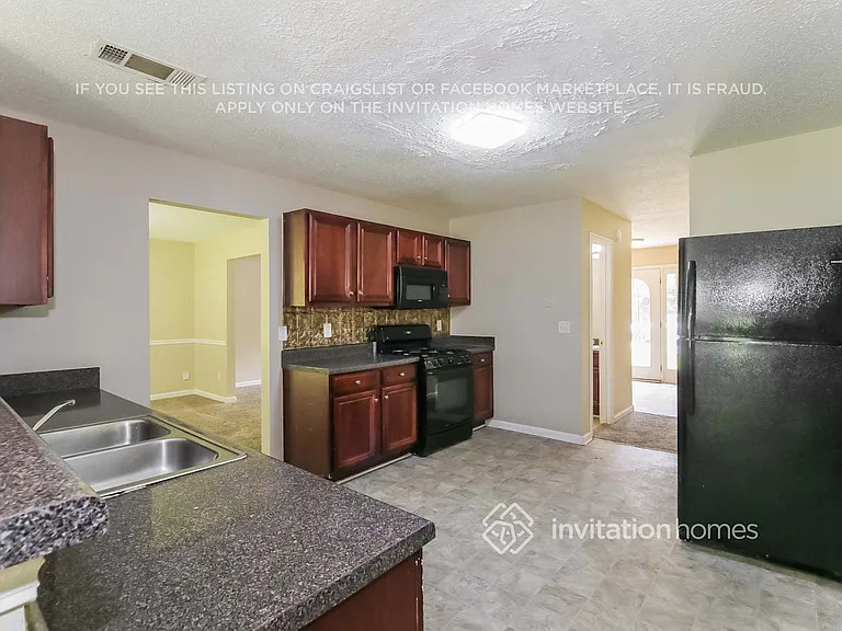 6853 Fireside Ln — Photo 9