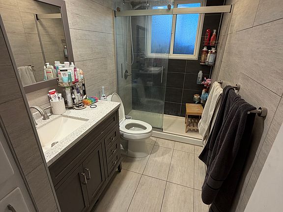 5th image of 565 W Midway Blvd #2