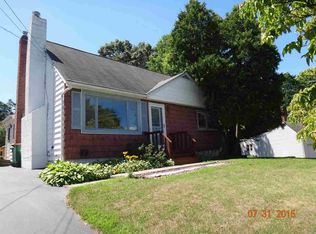 24 Sheraton Dr, Poughkeepsie, NY 12601