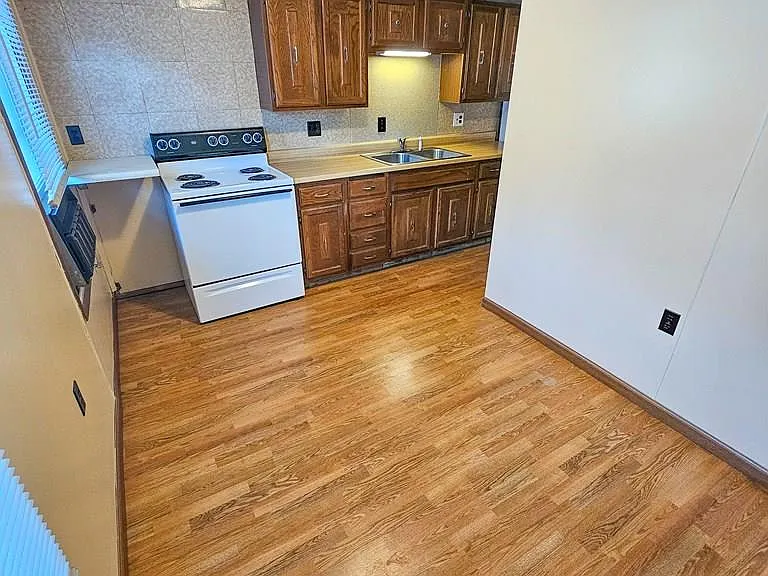 520 Vickroy Ave — Photo 13
