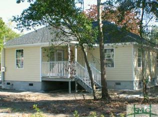 9 Fluke St, Savannah, GA 31405