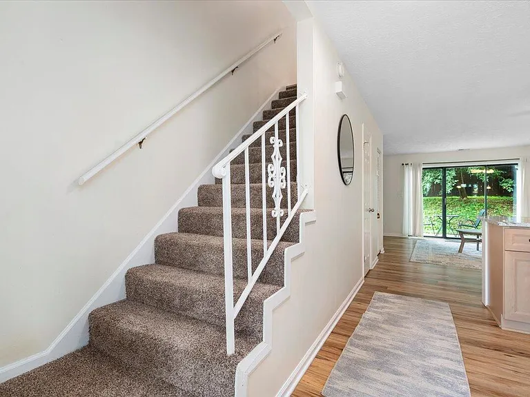 771 Spring Meadows Dr — Photo 3