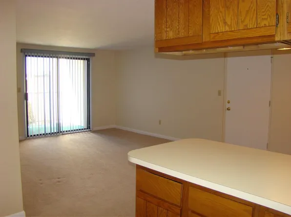 1408 Bradley Dr #L-312, Carlisle, PA 17013