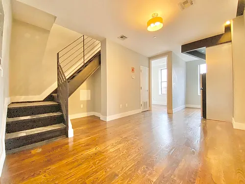 60 Putnam Ave #3 Photo 1