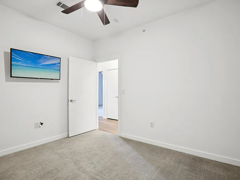 1900 Barton Springs Rd #5031 — Photo 28
