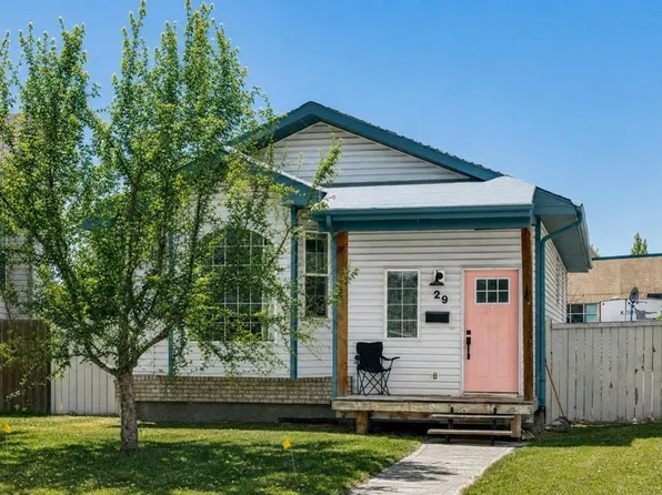 29 W Duval Cres, Red Deer, AB T4R 2Y6