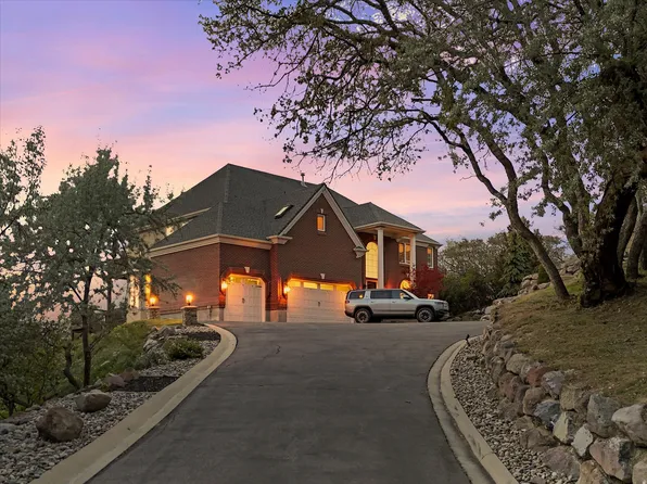 99 E Lone Hollow Cv, Sandy, UT 84092