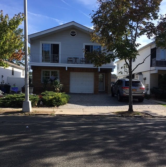 1st image of 30 Ashland Ave E