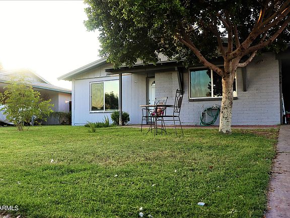 3rd image of 5620 W Wilshire Dr