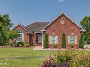 511 Scrub Oaks Dr, Hampstead, NC 28443
