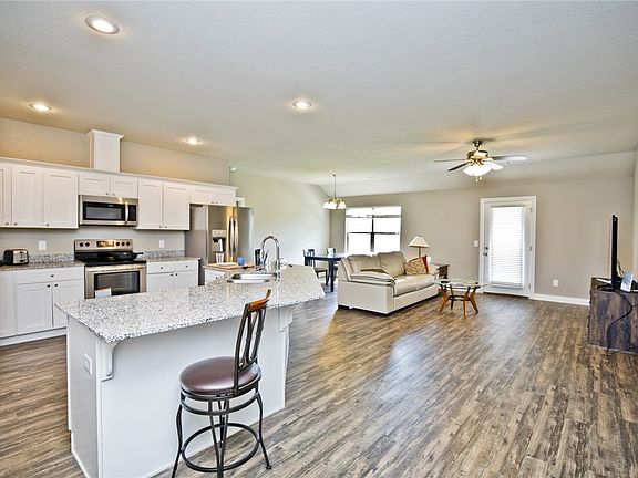 3rd image of 705 NW 64th Ave