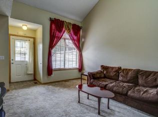 9817 Hamlet Ln S, Cottage Grove, MN 55016