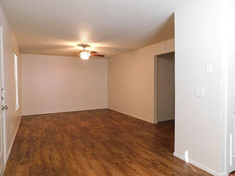 Gant Apartments — Photo 15