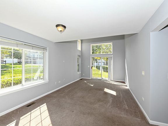 3rd image of 2200 Scott Ln