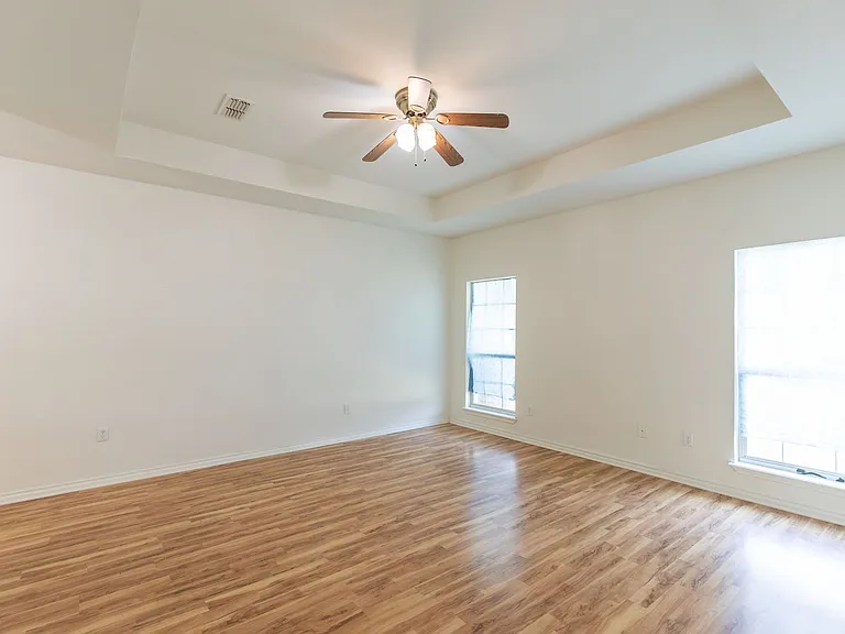 3310 Silver Oaks Dr — Photo 21