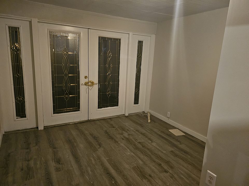 1st image of 77 Shelton Dr