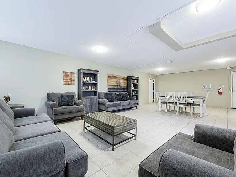 175 Shaughnessy Blvd — Photo 15