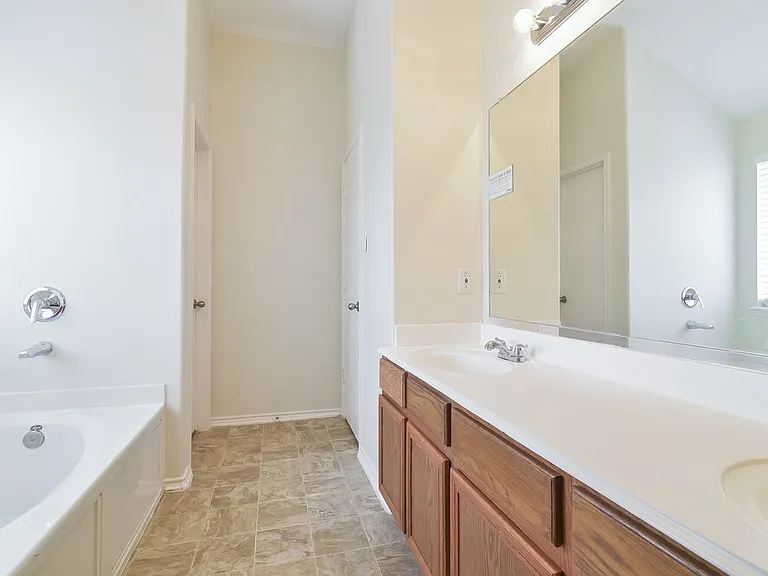 16347 Bantam Ridge Ct — Photo 21