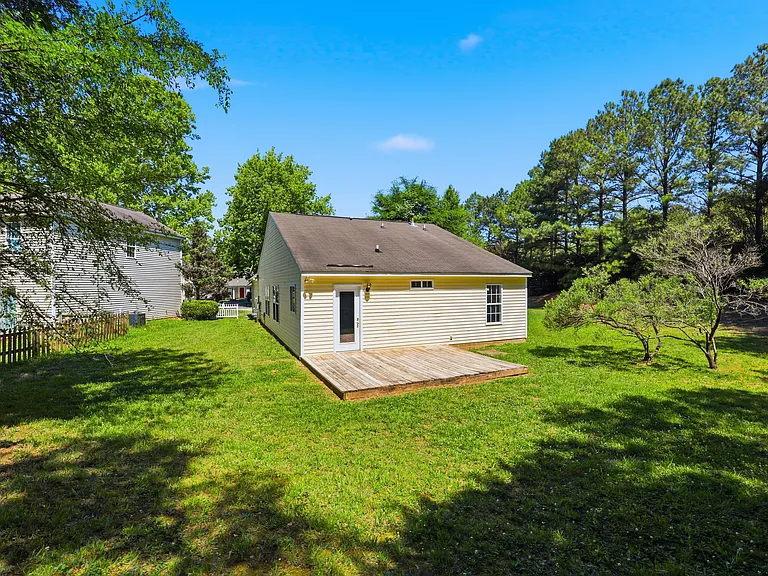 2872 Oasis Ln — Photo 11