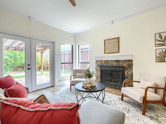 5th image of 2157 Falcon Ridge Dr