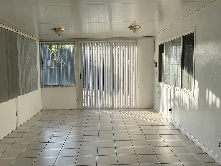 17040 Ridge Park Dr — Photo 11