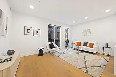 160 Brunswick Street, #304